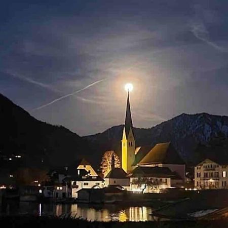 See- Und Bergblick In Bestlage Am Tegernsee Exterior photo